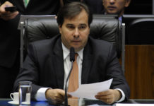 COM TEMER FORA, RODRIGO MAIA ASSUME A PRESIDÊNCIA DA REPÚBLICA