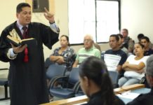 PROJETO DE LEI QUER LEVAR CRIMES DE CORRUPÇÃO A JÚRI POPULAR