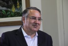 GOVERNADOR RECEBE ALTA, MAS DEVE PERMANECER EM REPOUSO