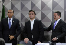 SENADORES E DEPUTADOS OUVEM WESLEY BATISTA EM CPMI DA JBS