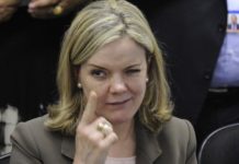 JULGAMENTO DE LULA: GLEISI HOFFMANN DIZ QUE “MEXERAM NUM VESPEIRO”