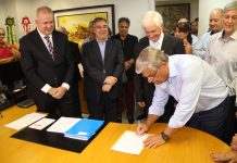 PINHO MOREIRA: NOVO GOVERNO AGITA LIDERANÇAS DO PMDB
