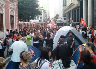 GREVE: SINTRASEM ASSINA ACORDO, MAS APRESENTA EXIGÊNCIAS PARALELAS