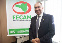 FECAM REALIZA CONGRESSO COM PARTICIPAÇÃO DE PRESIDENCIÁVEIS