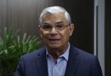 PINHO MOREIRA GRAVA MENSAGEM SOBRE A PARALISAÇÃO DOS CAMINHONEIROS