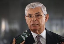 PINHO MOREIRA COMPLETA QUATRO MESES À FRENTE DO GOVERNO