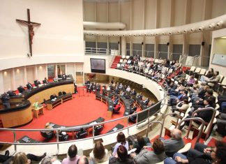 ASSEMBLÉIA TERMINA COM O “FORO ESPECIAL DA SAÚDE” DOS DEPUTADOS