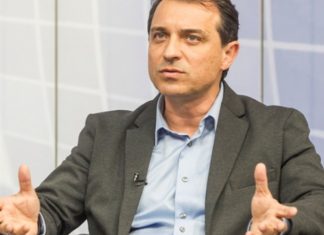 GOVERNADOR MOISÉS GARANTE QUE SC SERÁ UM ESTADO ENXUTO E RENOVADO