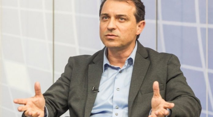 GOVERNADOR MOISÉS GARANTE QUE SC SERÁ UM ESTADO ENXUTO E RENOVADO