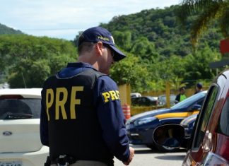 PRF/SC REALIZA OPERAÇÃO CONTRA PIRATARIA E CONTRABANDO