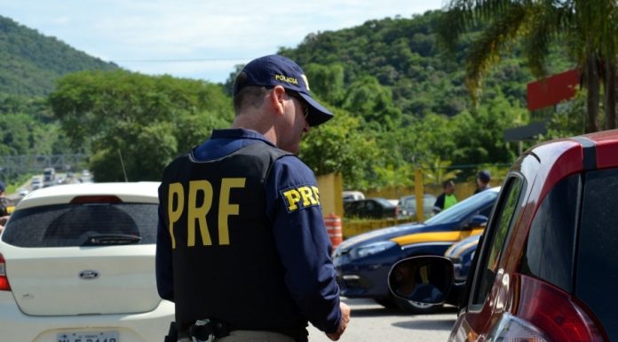 PRF/SC REALIZA OPERAÇÃO CONTRA PIRATARIA E CONTRABANDO