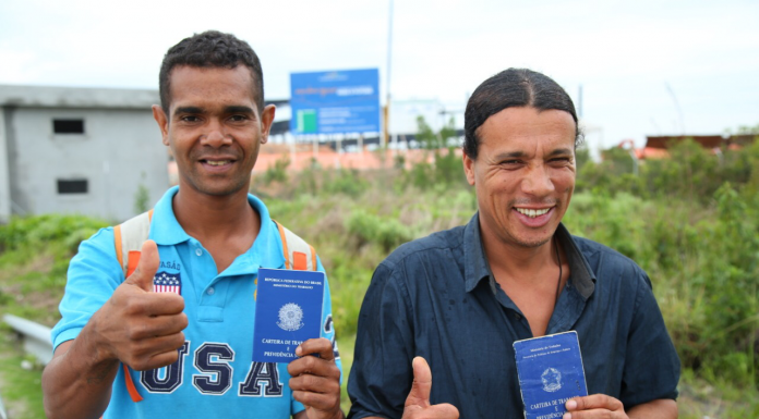 MORADORES DE RUA DA CAPITAL RECEBEM QUALIFICAÇÃO E COMEÇAM A TRABALHAR