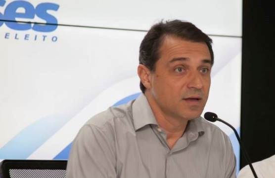 CARLOS MOISÉS ANUNCIA PRIMEIROS NOMES DO NOVO GOVERNO DO ESTADO