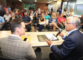 CELESC APRESENTA PROGRAMAS DE ECONOMIA NO CONSUMO DE ENERGIA