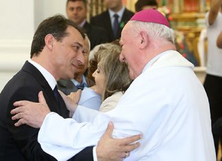 GOVERNADOR CARLOS MOISÉS: CULTO ECUMÊNICO ANTES DA POSSE