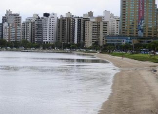 PREFEITURA E CASAN INAUGURAM UNIDADE DE DESPOLUIÇÃO DA BEIRA MAR