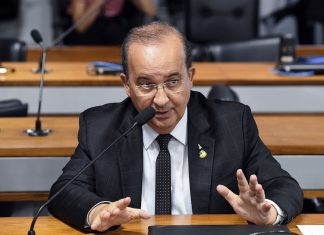 DESBUROCRATIZAÇÃO PARA ABERTURA DE EMPRESAS É TEMA DE DEBATE