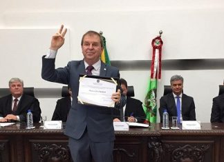 GOVERNO NÃO GARANTE ANTECIPAÇÃO DO 13o. PARA OS SERVIDORES