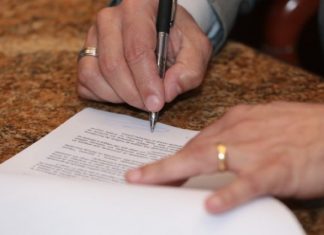 ALESC APROVA E GOVERNADOR SANCIONA LEIS QUE ATENDEM INTERESSES DOS SERVIDORES PÚBLICOS