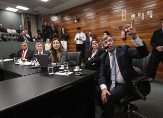 COM ROMBO EM CAIXA ESTADO NÃO TEM CAPACIDADE DE INVESTIMENTOS