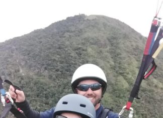 DEFICIENTES VISUAIS DE FLORIANÓPOLIS VÃO PARTICIPAR DE SALTOS DE PARAPENTE