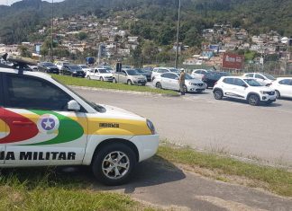 NOVOS ACESSOS AO AEROPORTO E SUL DA ILHA:DOMINGO FOI DE ENGARRAFAMENTO E CONFUSÃO NO TRÂNSITO