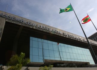 GOVERNADOR MOISÉS PODE SER AUTUADO POR CRIME DE RESPONSABILIDADE