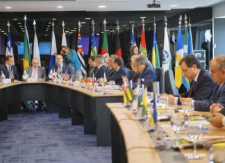 CARLOS MOISÉS EM BRASÍLIA: FÓRUM DE GOVERNADORES DEFENDE CONTINUIDADE DO FUNDEB