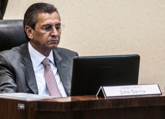 DEPUTADO JÚLIO GARCIA, PRESIDENTE DA ALESC SOFRE ACIDENTE DE CARRO NA BR-282 E PASSA BEM