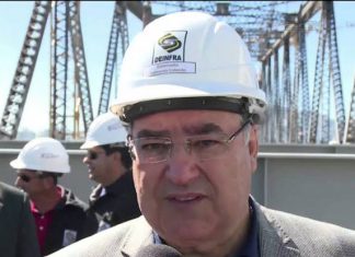 RAIMUNDO COLOMBO CHAMA DE “POLÍTICA RASTEIRA” TER O SEU NOME CITADO NA CPI DA PONTE HERCÍLIO LUZ