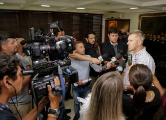 DEFESA DO GOVERNADOR CARLOS MOISÉS PEDE ANULAÇÃO DO PEDIDO DE IMPEACHMENT