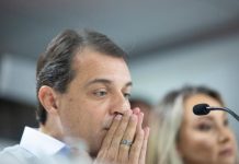 SC: SEGUNDO PROCESSO DE IMPEACHMENT INVESTIGA, DE NOVO, CARLOS MOISÉS E DANIELA REINEHR