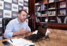 GOVERNADOR CARLOS MOISÉS RETOMA POLÍTICAS DE SAÚDE CONTRA O CORONAVÍRUS