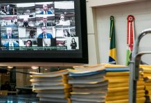 TRIBUNAL MISTO VOTA SEXTA RELATÓRIO SOBRE IMPEACHMENT DO GOVERNADOR CARLOS MOISÉS