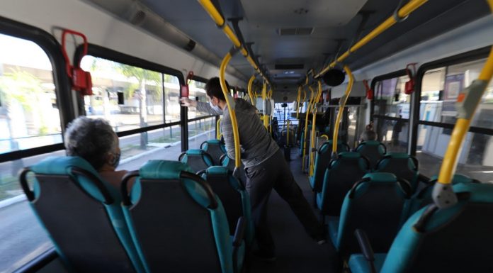 COVID19:CONTROLE TECNOLÓGICO FISCALIZA LOTAÇÃO DOS ÔNIBUS URBANOS DE FLORIANÓPOLIS