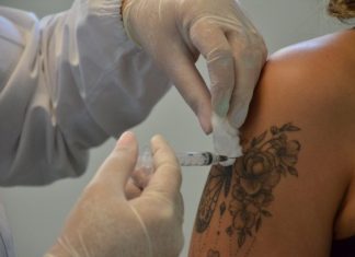 GOVERNO DE SC CRIA O VACINÔMETRO QUE, EM TEMPO REAL, VAI INFORMAR O PAINEL DE IMUNIZAÇÃO CONTRA A COVID