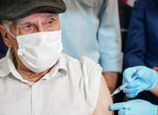 AVANÇO NA VACINAÇÃO: MAIS DE 90% DOS IDOSOS A PARTIR DOS 70 ANOS JÁ ESTÃO IMUNIZADOS EM SC