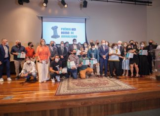 ALESC SEDIA ENTREGA DE TROFÉUS AOS VENCEDORES DO 1o. PRÊMIO ACI/OCESC DE JORNALISMO