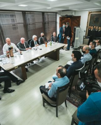 TRIBUTAÇÃO DE BARES E RESTAURANTES: VOTAÇÃO SOBRE VETO DO GOVERNADOR DEVE SER DECISÃO DO PLENÁRIO NA ALESC