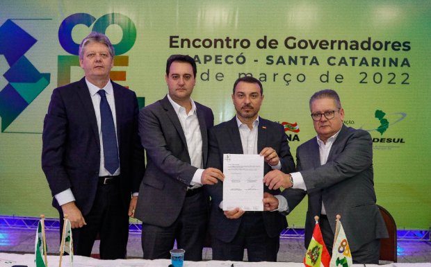 EM CHAPECÓ: GOVERNADORES DO SUL CRIAM PROGRAMA CONJUNTO PARA COMBATER DESMATAMENTOS