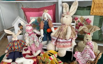 COM O SÍMBOLO DA PÁSCOA ESCOLAS PROFISSIONAIS DE SÃO JOSÉ ABREM FEIRAS ARTESANAIS