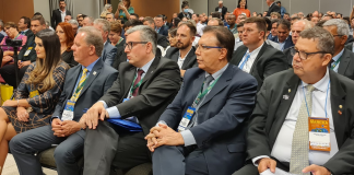 GRANDE FLORIANÓPOLIS EM BRASÍLIA: PREFEITO ORVINO COELHO DEFENDE PACTO FEDERATIVO