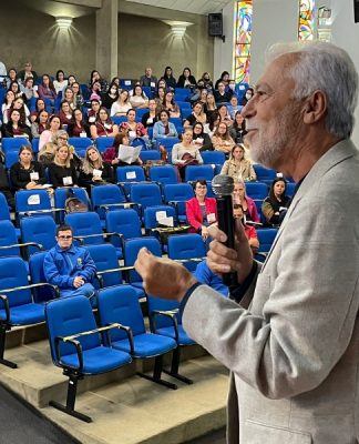 ALESC: BRASIL É MODELO MUNDIAL NA CAPACITAÇÃO ESCOLAR DE AUTISTAS