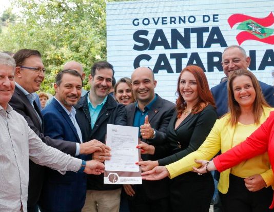 RANCHO QUEIMADO: GOVERNADOR MOISÉS LIBERA RECURSOS PARA CONSTRUÇÃO DE MIRANTE NA SERRA DA BOA VISTA