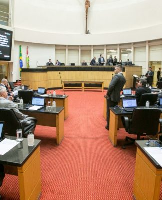 ALESC: BADESC CRIA PROGRAMA DE RENEGOCIAÇÃO DE DÍVIDAS DE EMPRESAS