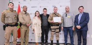 SALVAÇÃO DE BEBÊ: POLICIAIS MILITARES RECEBEM HOMENAGENS DA ASSEMBLEIA LEGISLATIVA