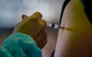 SEM VACINAÇÃO: GRIPE E COVID SUPERLOTAM HOSPITAIS EM SANTA CATARINA