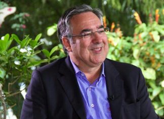 ACUSAÇÃO DE FALSIDADE IDEOLÓGICA: EX-GOVERNADOR RAIMUNDO COLOMBO É ABSOLVIDO POR UNANIMIDADE PELO PLENO DO TRE/SC