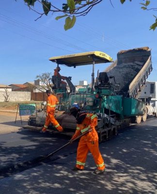 REVITALIZAÇÃO: PREFEITURA ASFALTA 71 RUAS EM 30 DIAS NA CAPITAL