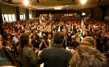 PRÉ-CANDIDATURA AO GOVERNO: CARLOS MOISÉS RECEBE APOIO DE MAIS DE 100 PREFEITOS CATARINENSES